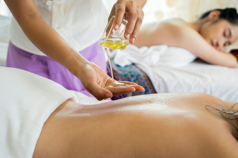 Massagem relaxante no conforto da sua estadia · Photo 1