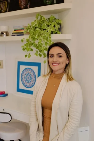 Kyra Azambuja Naturóloga em São José | Agilpass