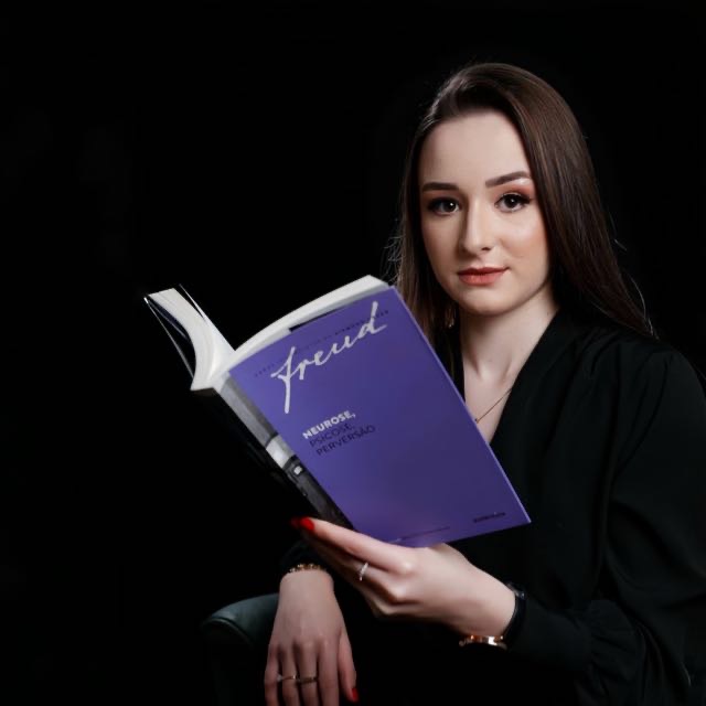 Psicóloga Lívia Rezende